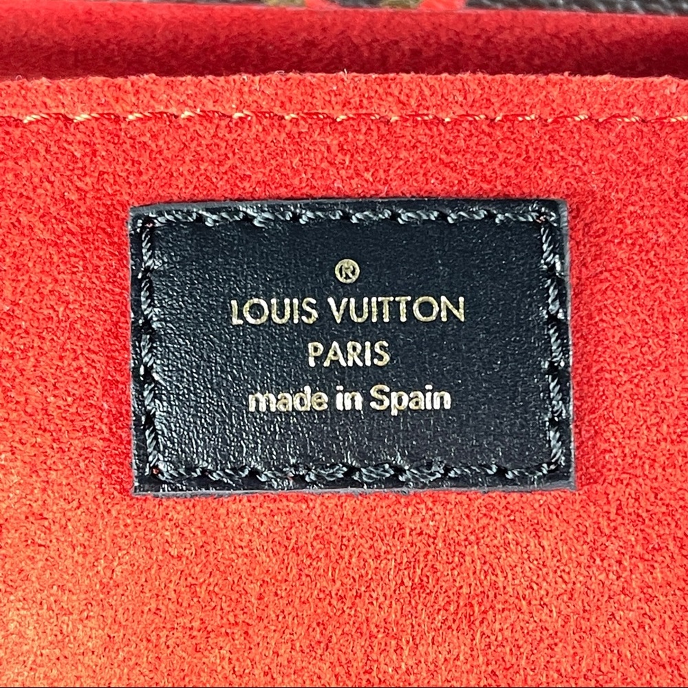 Louis Vuitton Fall in Love Petit Sac Plat - Picture 13 of 14